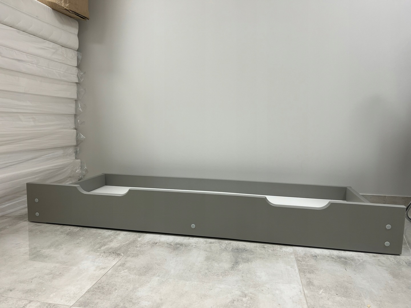 Szuflada-pod-lozko-szara-100cm-Glebokosc-mebla-59-cm szuflada pod łózko 6